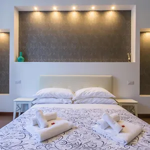 Stazione San Pietro 20 Apartament