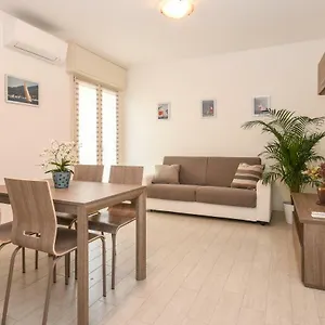 Apartment G&g
